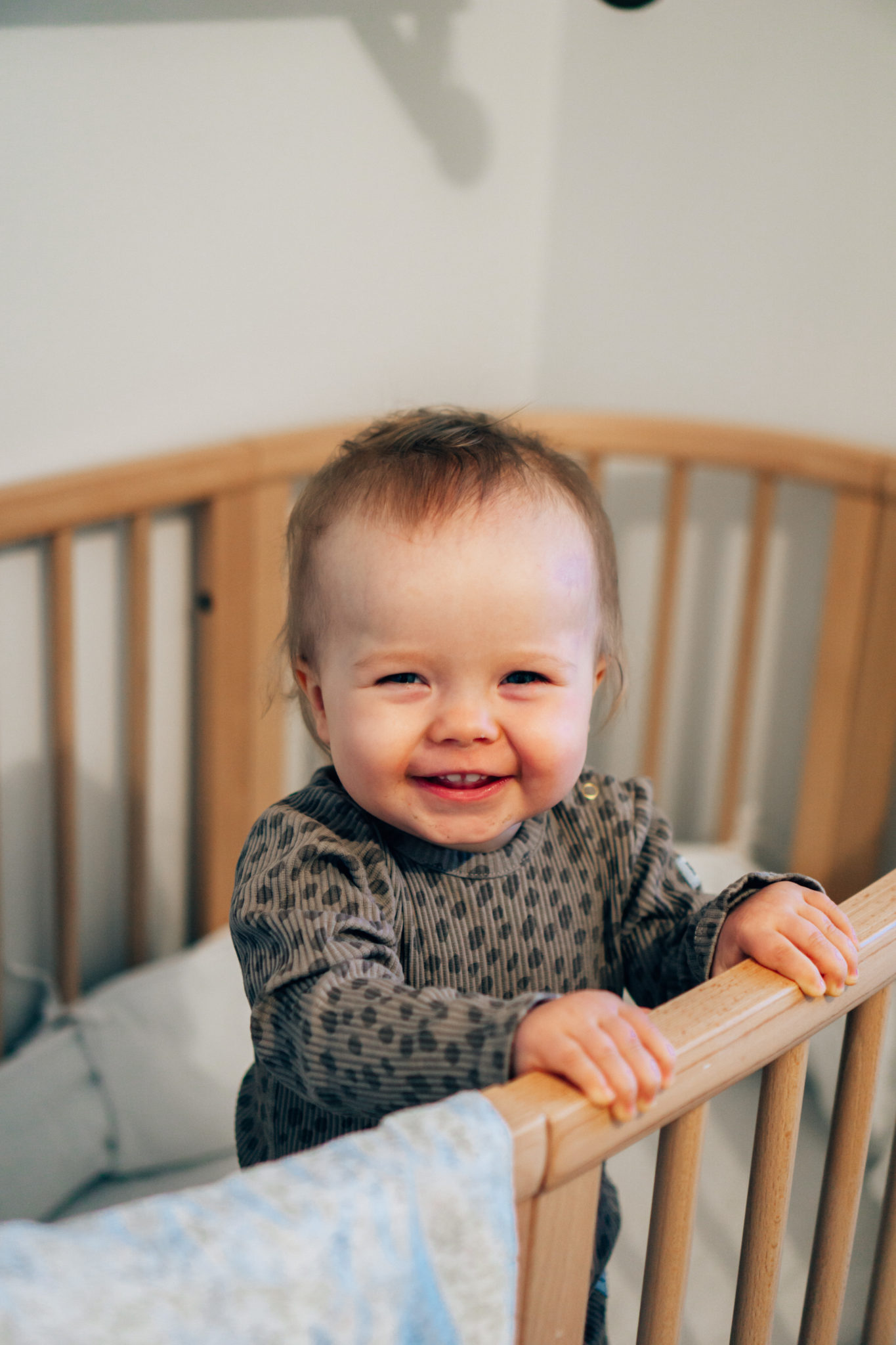 Taaperon eroahdistus yöllä